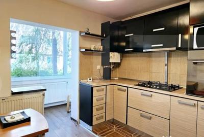 Apartament cu 3 camere decomandat, mobilat în Lenin - 1