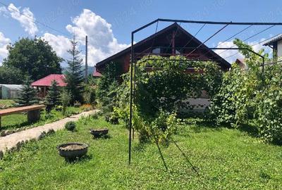 Casă cu 3 camere cu Teren 2000 Mp în Vad - 1