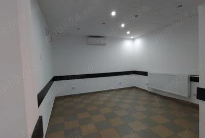 Spațiu comercial, de 50 mp, în Central - 5