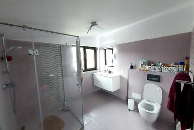Casă cu 5 camere cu Canalizare în Balotești - 8