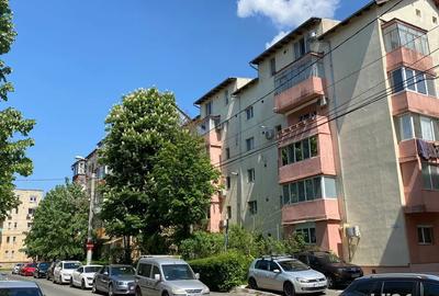 Apartament De Vanzare. - 3