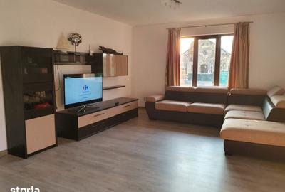 Casă cu 5 camere cu Teren 670 Mp în Mihai Eminescu - 1