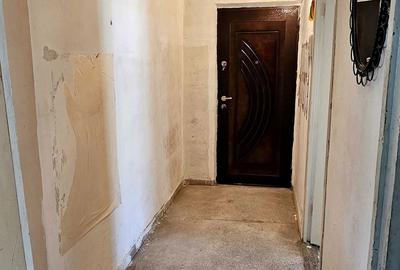 Apartament cu 2 camere semidecomandat în 9 Mai