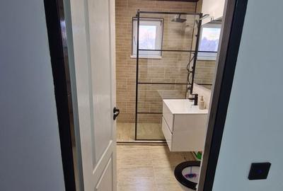 Apartament cu 3 camere decomandat în Lupeni - 5