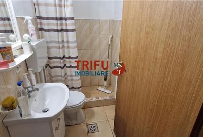 Casă cu 4 camere cu Canalizare în Central - 2