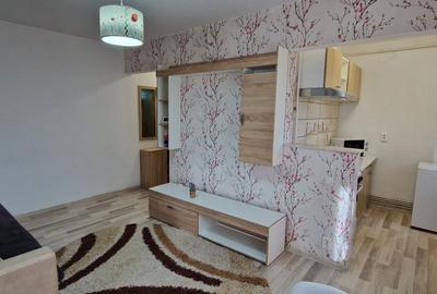 Apartament cu 2 camere nedecomandat în Central
