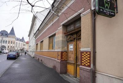 Casă cu 5 camere cu Teren 308 Mp în Central - 3