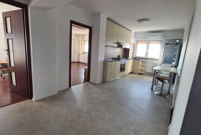 Apartament cu 3 camere decomandat în Universitate - 1