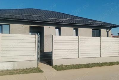 Casa pe un nivel cu garaj, terasa ?i beci, Com. Berceni, teren 406 mp - 1