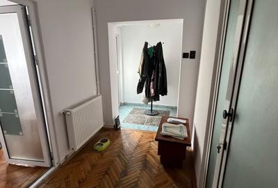 Casă cu 5 camere cu Canalizare în Tomis I - 6