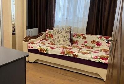Apartament cu 3 camere decomandat în Granit