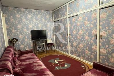Apartament cu 3 camere decomandat în Nufărul - 9