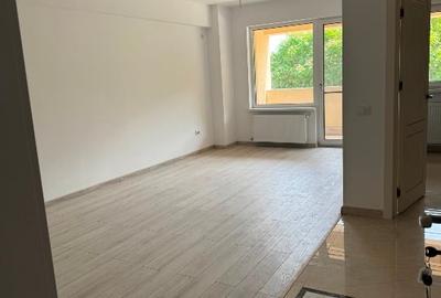 Inchiriez apartament 3 camere - 2