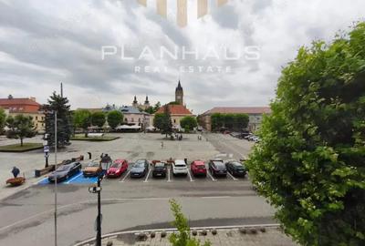 Apartament intr-o cladire istorica Centru Vechi, Baia Mare