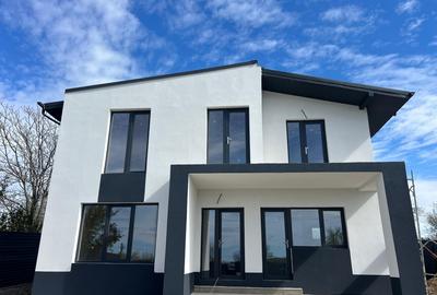 Casă individuală cu 4 camere cu Teren 500 Mp în Rediu - 1