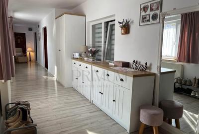 SAGULUI - 3 CAM - INDIVIDUALA - CURTE - TERASA - CENTRALA - RENOVATA - 2 LOCURI - 2