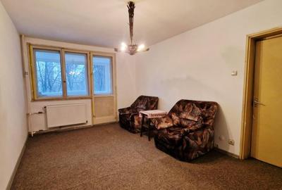 Apartament cu 2 camere semidecomandat în Berceni