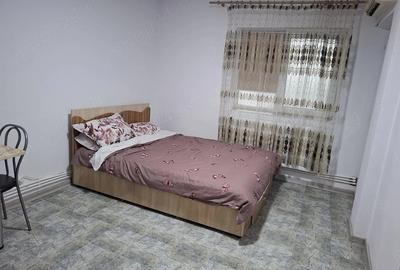 Garsonieră decomandată în Central - 1