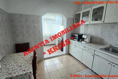 Apartament cu 3 camere decomandat în Găvana - 9