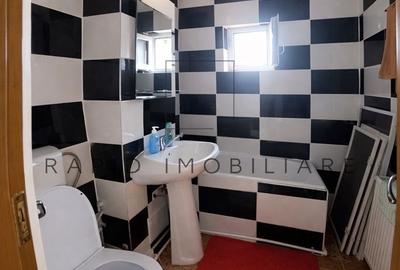 Apartament cu 3 camere decomandat în Micro 21 - 8
