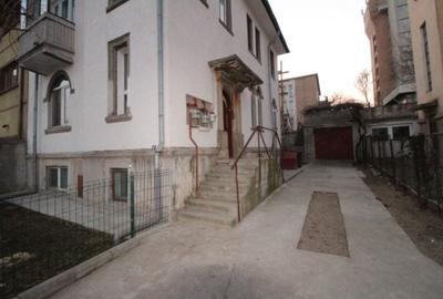 Apartament cu 2 camere decomandat în Cotroceni - 10