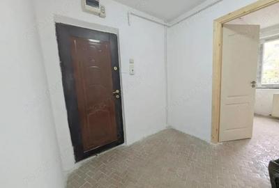 Orizont - MegaImage, Apartament 3 camere, decomandat, etaj 3 din 4 - 5