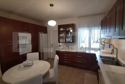 Casă cu 15 camere cu Teren 2000 Mp în Micro 6 - 20