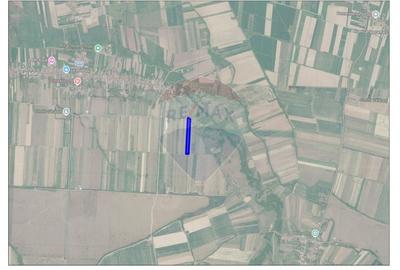 Teren agricol extravilan de 11132 mp, în Săcădat - 2