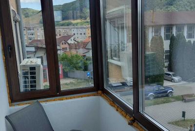 Apartament cu 3 camere decomandat în Central - 4