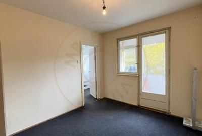 Oportunitate! Apartament 3 camere, Str. Ignisului Nr.24, Etaj III - Carei - 7