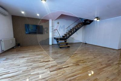 Casă cu 6 camere cu Piscina în Băneasa - 8