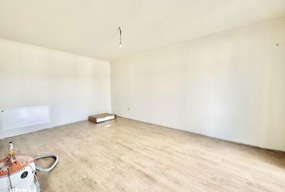 Apartament cu 3 camere decomandat în Neptun - 1