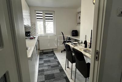 Apartament cu 3 camere semidecomandat, mobilat în 1 Decembrie 1918 - 9