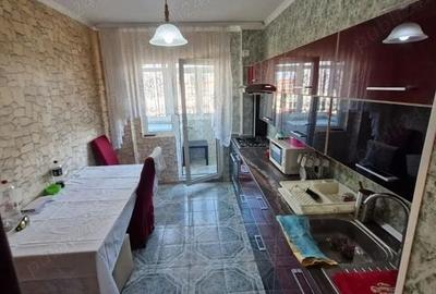 De inchiriat cu 3 camere , Nitu Vasile sector4 - 5