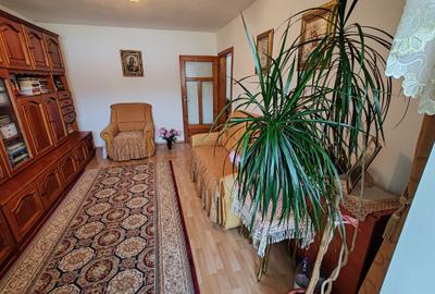 Apartament 2 camere ZARNESTI - BLOCURI - 3