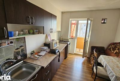 Apartament cu 2 camere decomandat în Hipodrom - 10