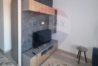 Apartament cu 3 camere de inchiriat in zona Km 5 - 7