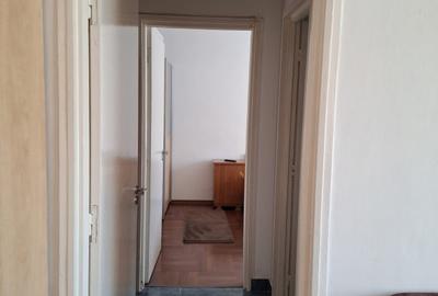 Apartament 2 camere, mobilat si utilat, zona Zamfirescu - 11