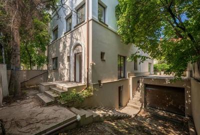 Casă individuală cu 7 camere cu Canalizare în Primăverii - 4