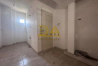 Spațiu comercial, de 80 mp, în Domenii