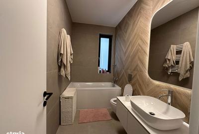 Casă cu 5 camere cu Teren 250 Mp în Central - 4