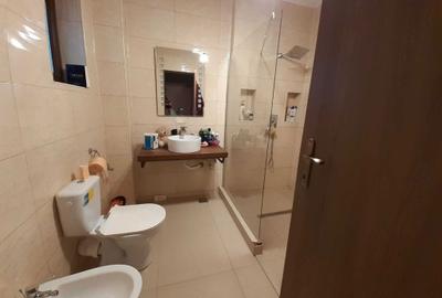 Casă cu 4 camere cu Teren 400 Mp în Central - 5