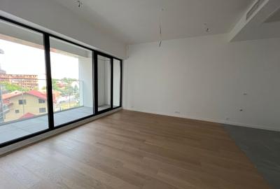 Apartament cu 2 camere semidecomandat în Floreasca