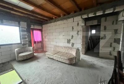Casă cu 6 camere cu Teren 811 Mp în Central - 8