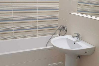 Apartament cu 4 camere semidecomandat în Ștefan cel Mare