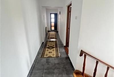 2 camere decomandat in vila Sagului -Turist centrala proprie - 6