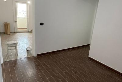 PIATA SUD decomandat cu 3 camere -balcon mare - 3