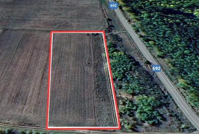 Teren de 23000 mp, în Pesac - 2