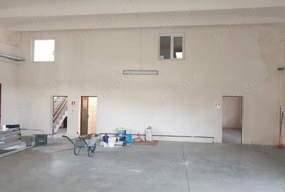 Spațiu comercial, de 700 mp, în Central - 9