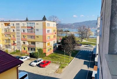 Apartament cu 3 camere decomandat în Central - 1